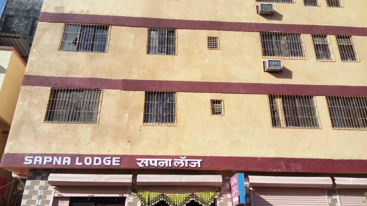 Hotel Sapna Lodge Vashi Buitenkant foto